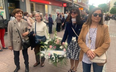 Ofrenda de flores a Nuestra Señora de los Ángeles