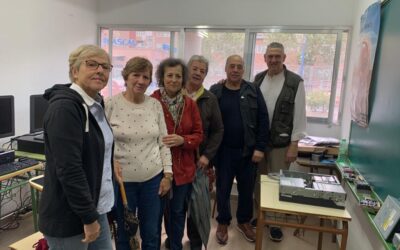 Taller de informática en la Parroquia de Nuestra Señora del Carrascal organizado por Manos Unidas Diócesis de Getafe
